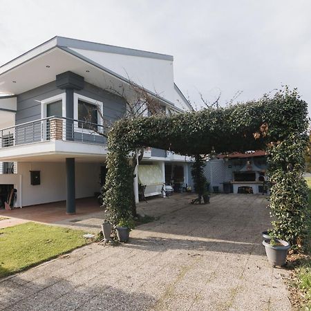 Billiard Home In Trikala Экстерьер фото
