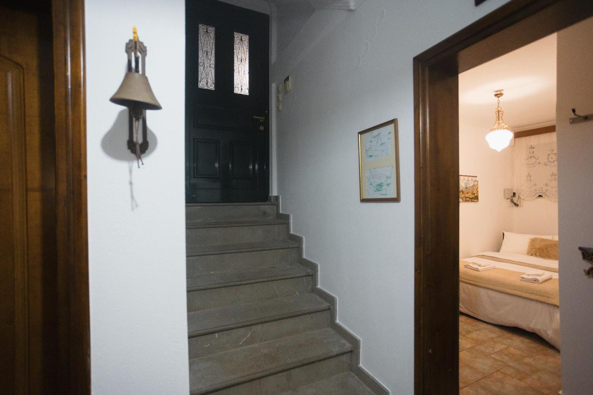 Billiard Home In Trikala Экстерьер фото